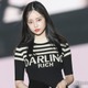 中村里砂、ブラック水着で美ボディ開放「色白で綺麗」「憧れのスタイル」の声 画像