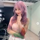 レイザーラモンHGの妻・住谷杏奈、黄色キャミ×黒ミニスカで美脚スラリ「娘に“８番出口コーデ？”って言われた日」 画像