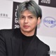 アレクサンダー「爆毛赤ちゃん」生後2ヶ月次女の写真公開「吸い込まれそうなお目目」「見る度に可愛さが増してる」の声 画像