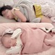 辻希美、0歳次女と6歳三男の“可愛い界隈”SHOTを公開「使い方あってる?!笑」 画像