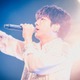 二宮和也、初FCイベントで“歌って踊るアイドル”姿届ける「夜空ノムコウ」など人気曲カバーも 画像