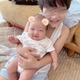 辻希美、三男＆次女の“激かわ”ニッコリSHOTを公開「最高の写真が撮れました」 画像