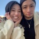 「あいの里」隼平＆おかよカップル、お揃いコーデ2ショット公開「仲良しで素敵」「幸せそう」の声 画像
