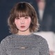 SAY MY NAME本田仁美、ミニ丈からスラリ美脚披露「スタイル抜群で目を奪われた」「大人っぽい」と反響 画像