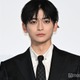 高橋文哉、朝ドラ「あんぱん」出演後の変化 自身の活躍感じた瞬間明かす「地方のロケで」【GQ MEN OF THE YEAR 2025】 画像