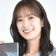 元日向坂46佐々木久美、白T×スウェットで美ウエストチラリ「ラフなコーデが絵になる」「理想のスタイル」と反響 画像