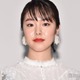 唐田えりか、個性派ショーパンセットアップからスラリ美脚「全身がアート作品みたい」「かっこよすぎ」 画像