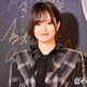 山本彩、クロップド丈の半袖姿で美ウエストちらり「スタイル抜群」「おしゃれ」と反響 画像