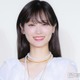 山下美月、ミニ丈ボトムスから伸びる美脚に釘付け「圧倒的な透明感」「細くて長くて綺麗すぎる」の声 画像