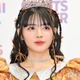 FRUITS ZIPPER鎮西寿々歌、新カラーでイメチェン「透明感すごい」「大人の魅力増した」と反響 画像