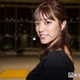 テレ朝・三谷紬アナ、令和ロマンのグッズ着こなした美脚コーデ＆3ショット公開「脚長い」「スタイル抜群」と絶賛の声 画像
