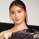 土屋太鳳、姉・炎伽＆弟・神葉とのきょうだいショットに反響「腰の高さレベチ」「美男美女」 画像