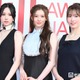 【MAJ2026】MISAMO、レッドカーペットに登場 ミニ丈＆胸元ざっくりドレスで抜群スタイル 画像