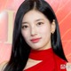 スジ、美スタイル際立つ真紅ノースリドレスで登場「気分に大きな影響を与える」もの明かす 画像