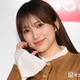 矢吹奈子、誕生日に海辺ショット公開 美脚際立つミニワンピ姿に絶賛の声「上目遣いにキュン」「透明感エグい」 画像