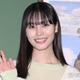 南沙良、NYでのほっそり二の腕際立つ赤タンクトップ姿披露「私服センスが爆発してる」「スタイル抜群」と絶賛の声 画像
