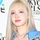 IVEリズ、キャミワンピで美脚＆腕スラリ 自然に囲まれたソロショットに「森の中の妖精みたい」「絵になるとはこのこと」と反響 画像
