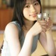 乃木坂46川崎桜、タンクトップ姿で夏のワンシーン再現「BOMB」表紙登場 裏表紙は6期生・長嶋凛桜【独占カットあり】 画像