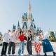 Mrs. GREEN APPLE「テレビ×ミセス」東京ディズニーリゾートでコラボイベント＆びしょ濡れアトラクション満喫 これからの夢語る貴重トークも 画像