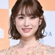 高橋ひかる、圧巻美脚際立つショーパンコーデに絶賛の声「スタイル抜群」「身体の半分以上脚」 画像