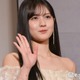 元乃木坂46中村麗乃、白レースタイツ姿のフレンチガーリーコーデ公開「異世界」「上品で素敵」と反響 画像