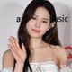 NiziUマコ「久しぶりの」ディズニー満喫ショットに「カチューシャめっちゃ似合ってる」「可愛い子が2人並んでる」と反響 画像