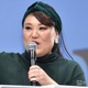 フォーリンラブ・バービー「娘が2歳になったので」夫・娘・飼い犬との仲良しショット公開 埼玉家族旅行へ「旦那さんが支えてて愛」「娘さん大きくなってますね」の声 画像