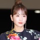 川栄李奈、元AKB48メンバーとのお揃いキャミソール姿に反響「鎖骨くっきりで綺麗」「揃ってスタイル抜群」 画像