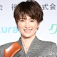 吉瀬美智子、六本木駅ホームショットに反響「隠しきれないオーラが出てる」「おしゃれすぎる」 画像