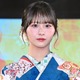 ≠MEメンバー、美脚まぶしい総フリルミニワンピ姿公開に反響「目がくらむほど可愛い」「お人形さんみたい」の声 画像