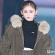 ゆうちゃみ、ショート丈トップスで美ウエストちらり「圧巻のスタイル」「何頭身？」と話題【ガルアワ2026A/W】 画像