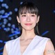 Perfumeあ～ちゃん、結婚式での妹・西脇彩華との2ショット ウエディングドレス姿に「素敵すぎる」「お美しい」と反響 画像