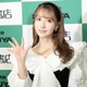 三上悠亜、“マスカラなし”メイクで雰囲気ガラリ 新ヘア公開に「ツヤツヤ」「お人形さんみたい」と反響 画像