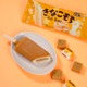 「チロルチョコきなこもちアイスバー」ファミマに登場 3層構造で中にもちソースをIN 画像