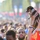 フランス優勝の裏で醜い映像が…ファン暴動で500名以上が逮捕、死者も 画像