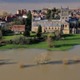 まるで川…「完全水没したスタジアム」のドローン映像がこれ 画像